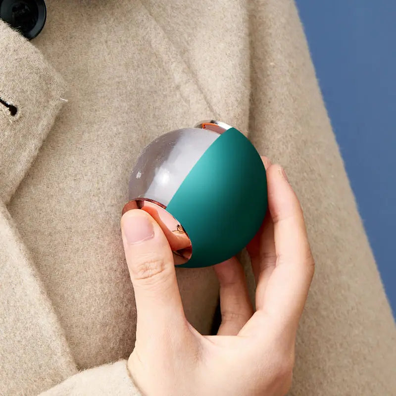 Reinigungsball für Staub und Haare